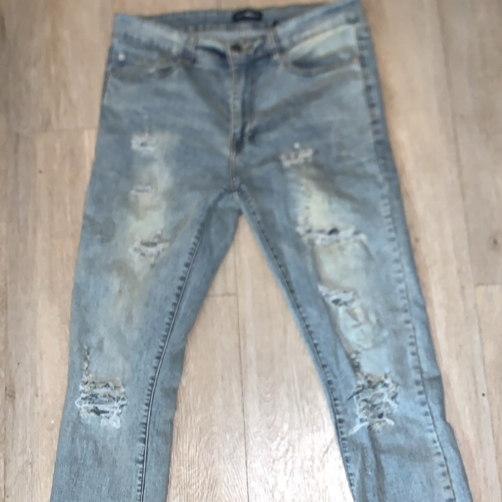 Ripped Jeans